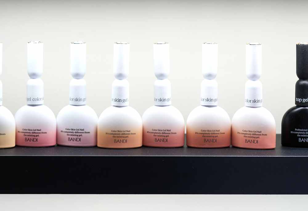 Педикюр пальчики с покрытием гель-лак Luxio/Bandi