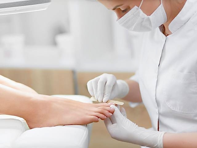 Комплексный педикюр-уход Christina Fitzgerald