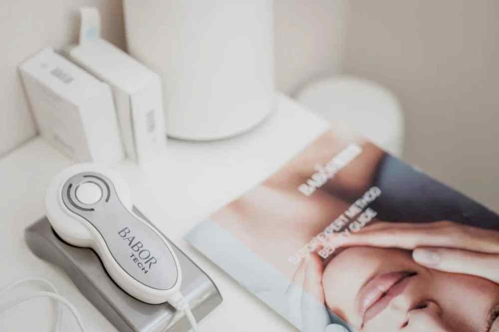 HICH-TECH диагностика кожи на дерматоскопе BABOR