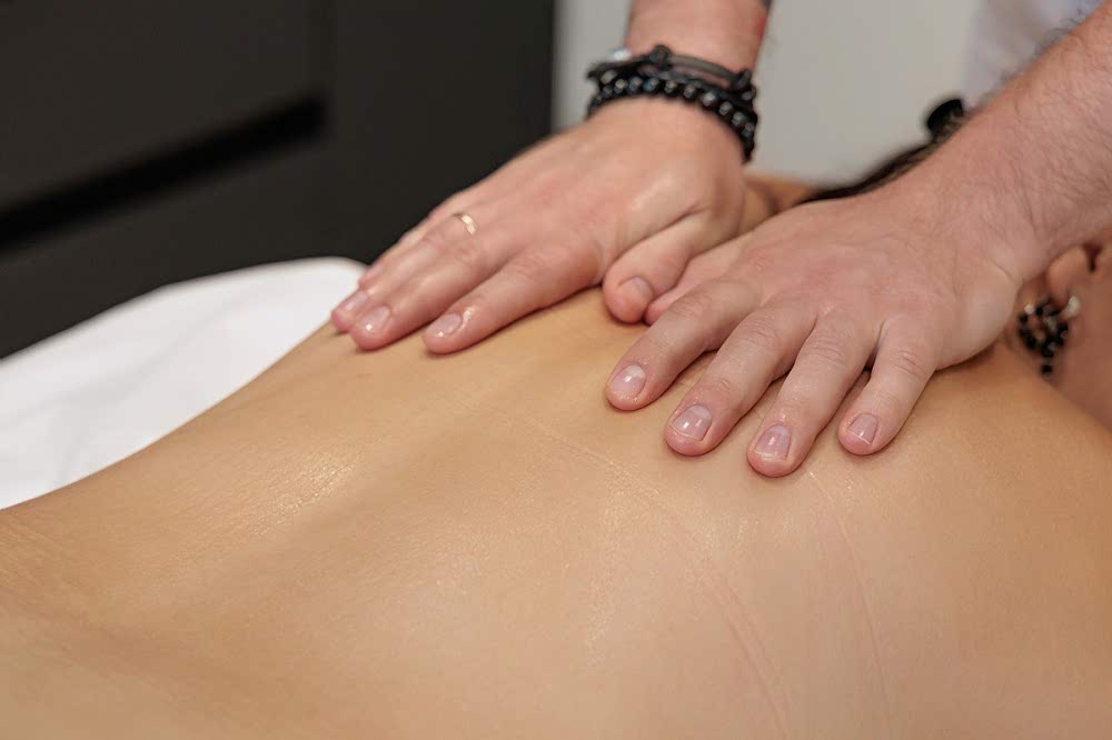 Массаж общий (стоун-терапия/релакс/антицеллюлитный/лимфодренажный)